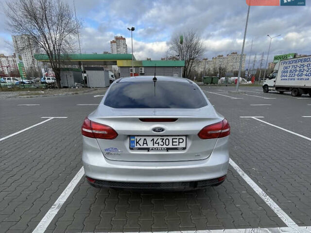 Серый Форд Фокус, объемом двигателя 2 л и пробегом 200 тыс. км за 8300 $, фото 3 на Automoto.ua