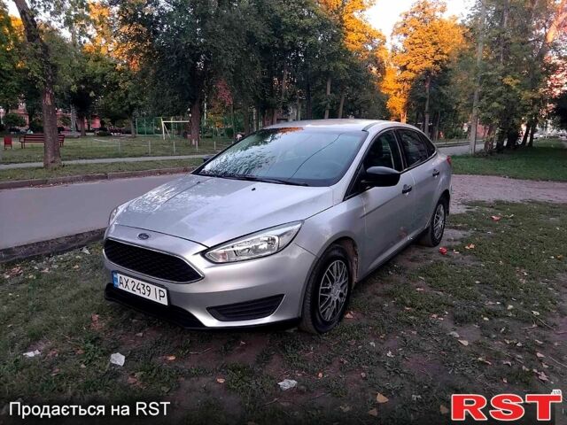 Серый Форд Фокус, объемом двигателя 2 л и пробегом 140 тыс. км за 7000 $, фото 1 на Automoto.ua