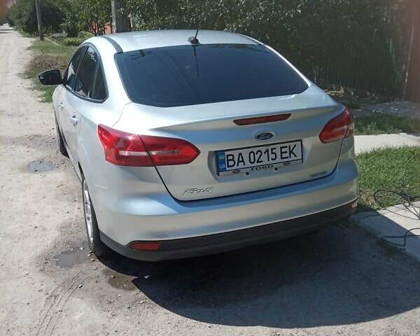 Серый Форд Фокус, объемом двигателя 2 л и пробегом 68 тыс. км за 7000 $, фото 5 на Automoto.ua