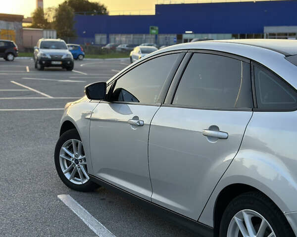 Серый Форд Фокус, объемом двигателя 2 л и пробегом 293 тыс. км за 7900 $, фото 8 на Automoto.ua