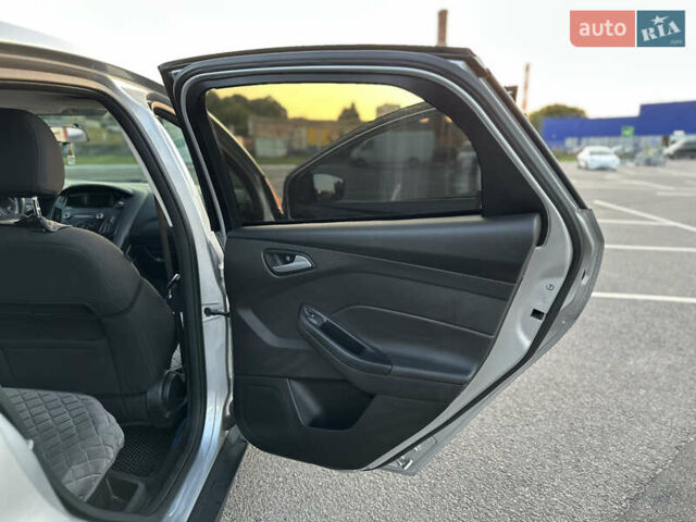 Серый Форд Фокус, объемом двигателя 2 л и пробегом 293 тыс. км за 7900 $, фото 30 на Automoto.ua