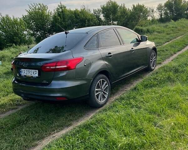 Сірий Форд Фокус, об'ємом двигуна 2 л та пробігом 250 тис. км за 6300 $, фото 1 на Automoto.ua