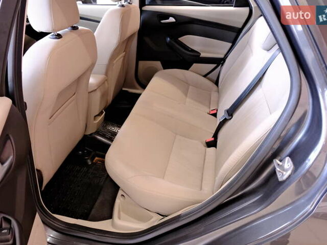 Серый Форд Фокус, объемом двигателя 1 л и пробегом 113 тыс. км за 6900 $, фото 28 на Automoto.ua