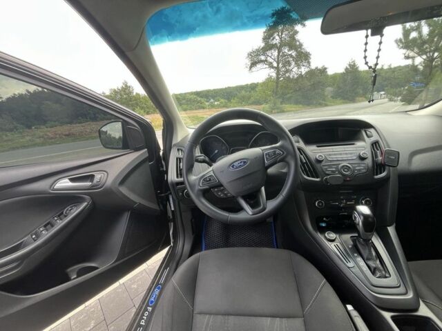 Сірий Форд Фокус, об'ємом двигуна 2 л та пробігом 134 тис. км за 8000 $, фото 6 на Automoto.ua