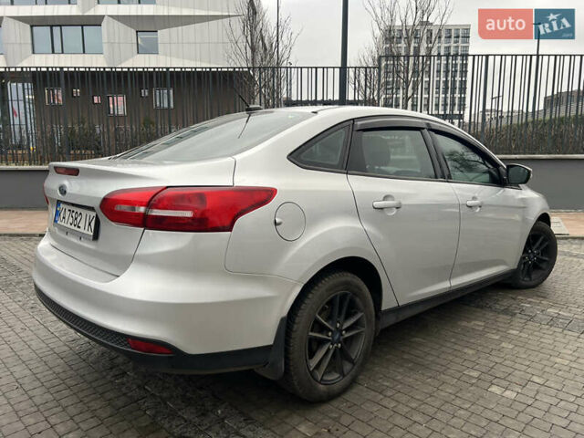 Серый Форд Фокус, объемом двигателя 2 л и пробегом 140 тыс. км за 7700 $, фото 11 на Automoto.ua