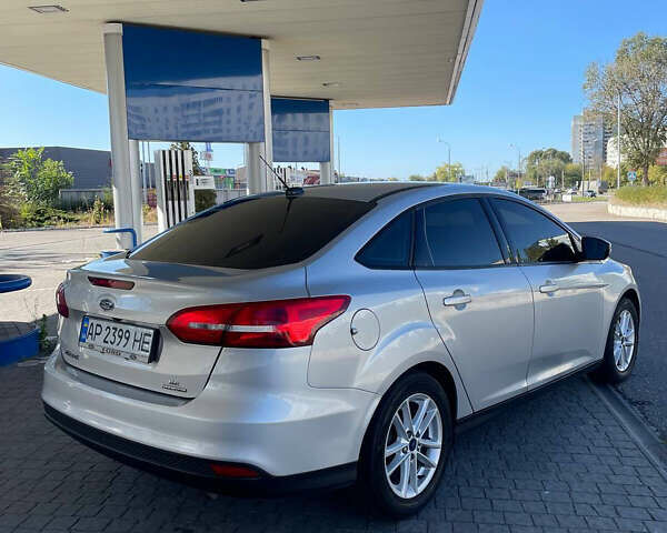 Серый Форд Фокус, объемом двигателя 2 л и пробегом 181 тыс. км за 8500 $, фото 5 на Automoto.ua