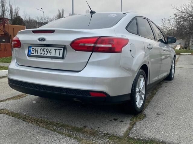 Серый Форд Фокус, объемом двигателя 2 л и пробегом 260 тыс. км за 8000 $, фото 3 на Automoto.ua