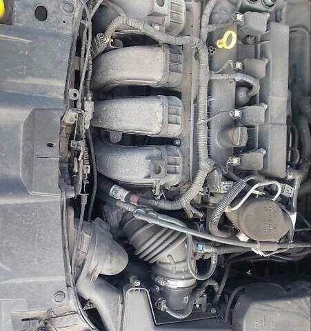 Сірий Форд Фокус, об'ємом двигуна 2 л та пробігом 258 тис. км за 8700 $, фото 5 на Automoto.ua