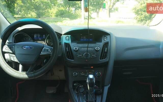 Сірий Форд Фокус, об'ємом двигуна 2 л та пробігом 166 тис. км за 8500 $, фото 10 на Automoto.ua