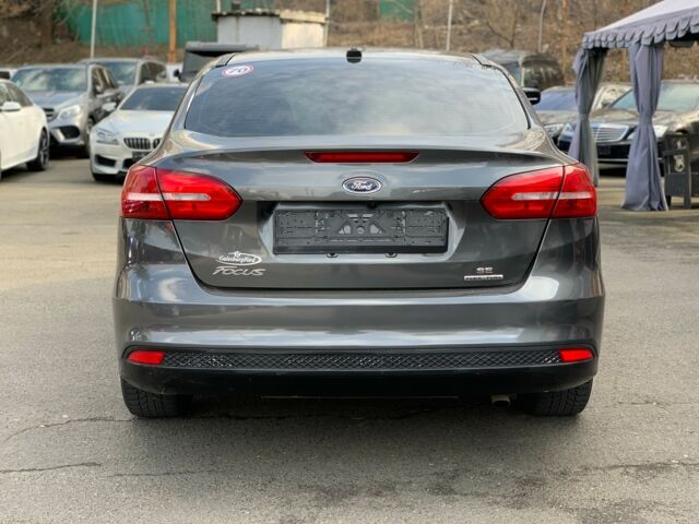 Сірий Форд Фокус, об'ємом двигуна 2 л та пробігом 35 тис. км за 9800 $, фото 4 на Automoto.ua