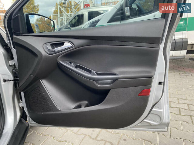 Серый Форд Фокус, объемом двигателя 2 л и пробегом 174 тыс. км за 8700 $, фото 16 на Automoto.ua