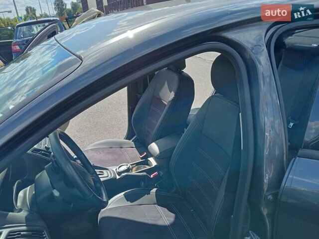 Серый Форд Фокус, объемом двигателя 2 л и пробегом 199 тыс. км за 9600 $, фото 38 на Automoto.ua