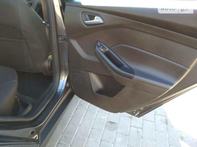 Серый Форд Фокус, объемом двигателя 2 л и пробегом 108 тыс. км за 9400 $, фото 14 на Automoto.ua