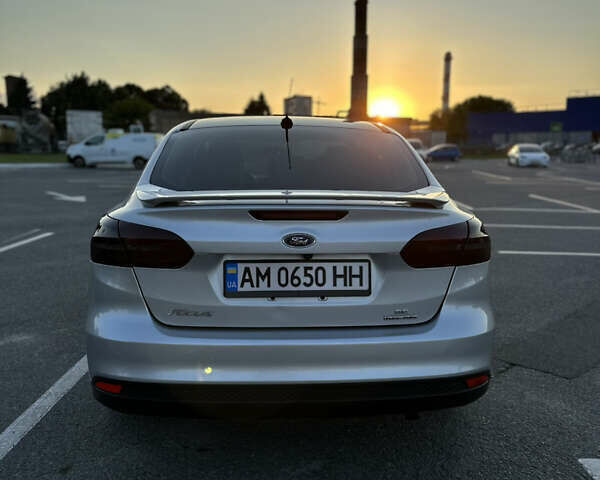 Серый Форд Фокус, объемом двигателя 2 л и пробегом 293 тыс. км за 7900 $, фото 12 на Automoto.ua