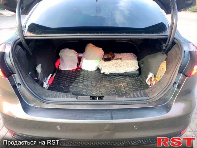 Сірий Форд Фокус, об'ємом двигуна 2 л та пробігом 109 тис. км за 8450 $, фото 9 на Automoto.ua