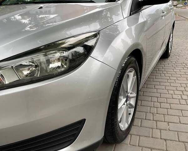 Сірий Форд Фокус, об'ємом двигуна 2 л та пробігом 99 тис. км за 8650 $, фото 39 на Automoto.ua