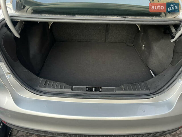 Серый Форд Фокус, объемом двигателя 2 л и пробегом 140 тыс. км за 8500 $, фото 28 на Automoto.ua
