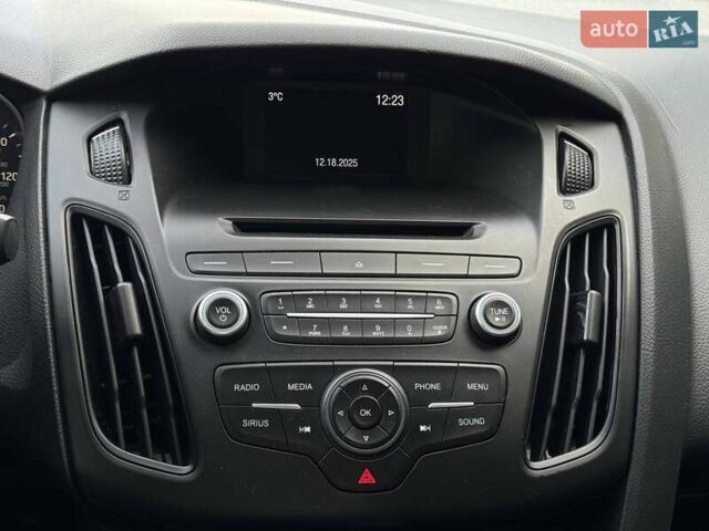 Серый Форд Фокус, объемом двигателя 2 л и пробегом 94 тыс. км за 7200 $, фото 35 на Automoto.ua