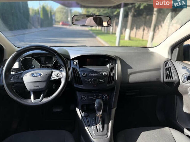 Серый Форд Фокус, объемом двигателя 2 л и пробегом 127 тыс. км за 7800 $, фото 1 на Automoto.ua