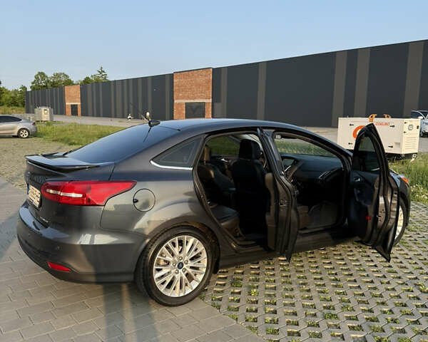 Серый Форд Фокус, объемом двигателя 2 л и пробегом 106 тыс. км за 11000 $, фото 22 на Automoto.ua