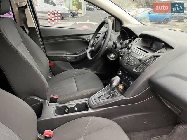 Сірий Форд Фокус, об'ємом двигуна 2 л та пробігом 154 тис. км за 9000 $, фото 10 на Automoto.ua