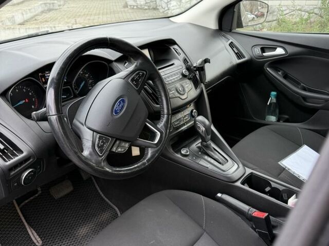 Серый Форд Фокус, объемом двигателя 2 л и пробегом 156 тыс. км за 8700 $, фото 3 на Automoto.ua