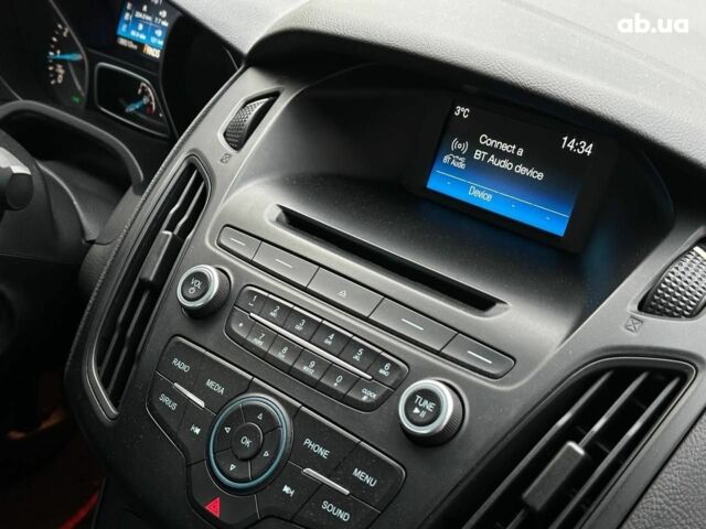 Серый Форд Фокус, объемом двигателя 1 л и пробегом 105 тыс. км за 6990 $, фото 17 на Automoto.ua