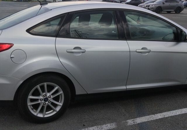 Сірий Форд Фокус, об'ємом двигуна 2 л та пробігом 142 тис. км за 8999 $, фото 7 на Automoto.ua