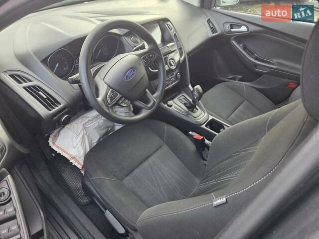 Серый Форд Фокус, объемом двигателя 2 л и пробегом 160 тыс. км за 2600 $, фото 15 на Automoto.ua