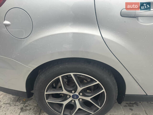 Серый Форд Фокус, объемом двигателя 2 л и пробегом 154 тыс. км за 7800 $, фото 24 на Automoto.ua