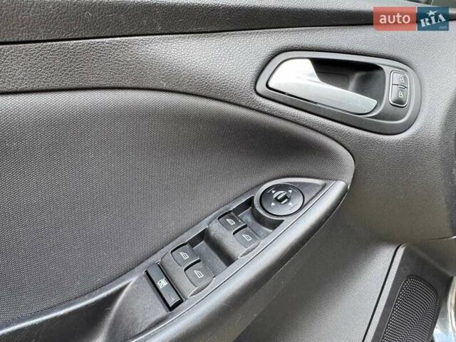 Серый Форд Фокус, объемом двигателя 1 л и пробегом 160 тыс. км за 7500 $, фото 17 на Automoto.ua