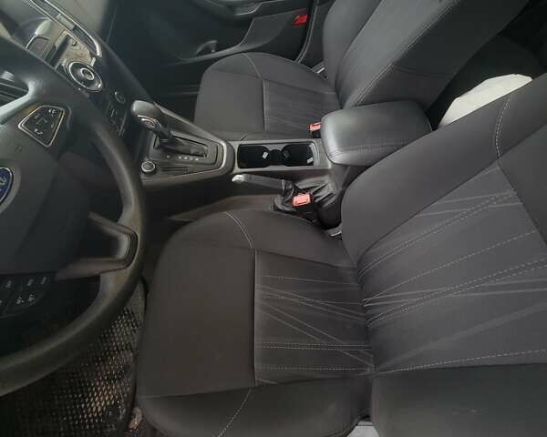 Сірий Форд Фокус, об'ємом двигуна 2 л та пробігом 152 тис. км за 9000 $, фото 14 на Automoto.ua