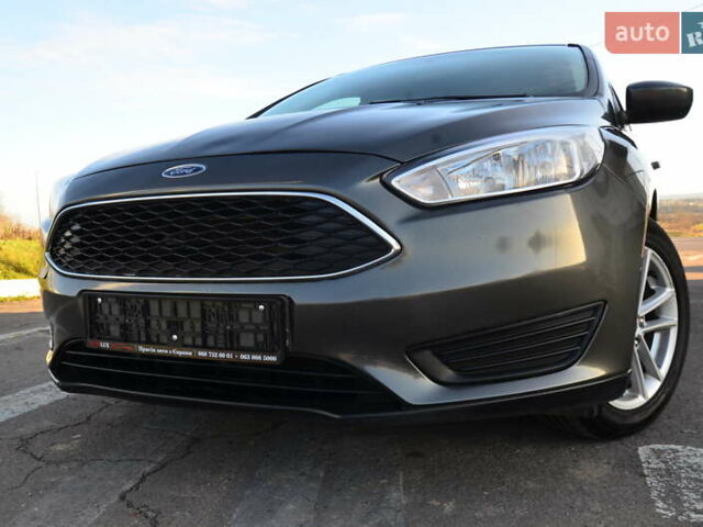 Сірий Форд Фокус, об'ємом двигуна 1 л та пробігом 125 тис. км за 6250 $, фото 4 на Automoto.ua