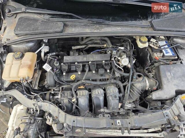 Сірий Форд Фокус, об'ємом двигуна 2 л та пробігом 160 тис. км за 2600 $, фото 4 на Automoto.ua