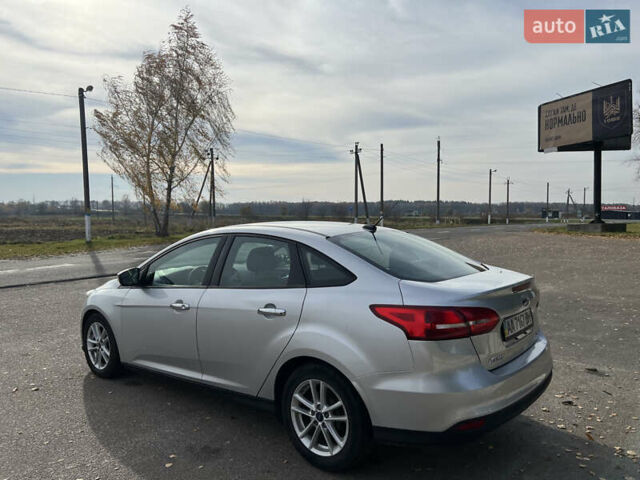 Серый Форд Фокус, объемом двигателя 2 л и пробегом 123 тыс. км за 8100 $, фото 5 на Automoto.ua