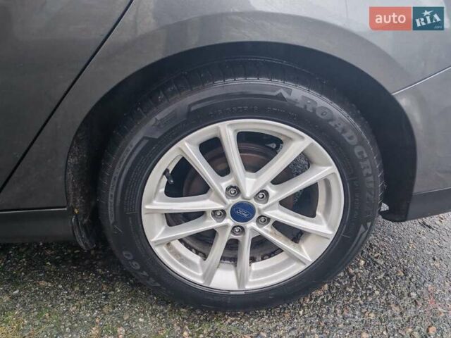 Серый Форд Фокус, объемом двигателя 2 л и пробегом 163 тыс. км за 8750 $, фото 9 на Automoto.ua