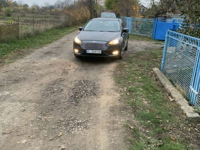 Серый Форд Фокус, объемом двигателя 1 л и пробегом 155 тыс. км за 7000 $, фото 1 на Automoto.ua