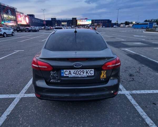 Серый Форд Фокус, объемом двигателя 2 л и пробегом 191 тыс. км за 9900 $, фото 4 на Automoto.ua