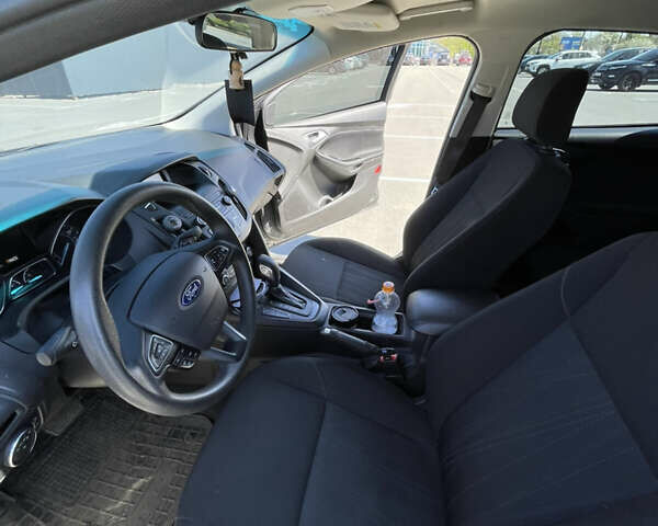 Серый Форд Фокус, объемом двигателя 1 л и пробегом 60 тыс. км за 9200 $, фото 14 на Automoto.ua