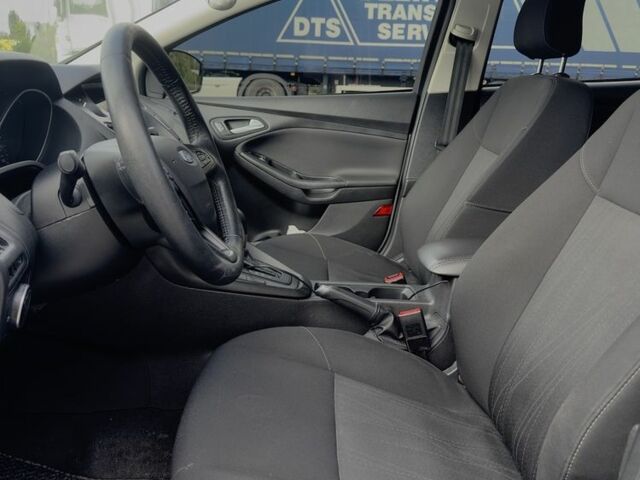 Сірий Форд Фокус, об'ємом двигуна 2 л та пробігом 76 тис. км за 8800 $, фото 9 на Automoto.ua