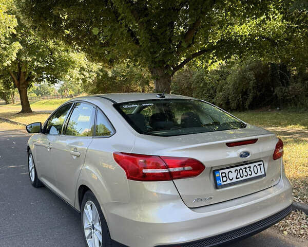 Сірий Форд Фокус, об'ємом двигуна 2 л та пробігом 193 тис. км за 8300 $, фото 4 на Automoto.ua