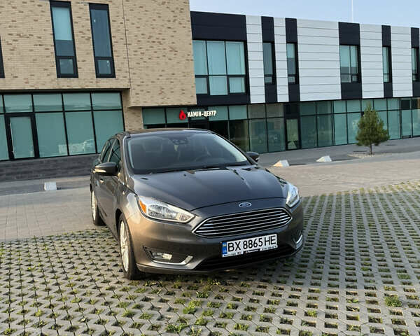 Серый Форд Фокус, объемом двигателя 2 л и пробегом 106 тыс. км за 11000 $, фото 3 на Automoto.ua