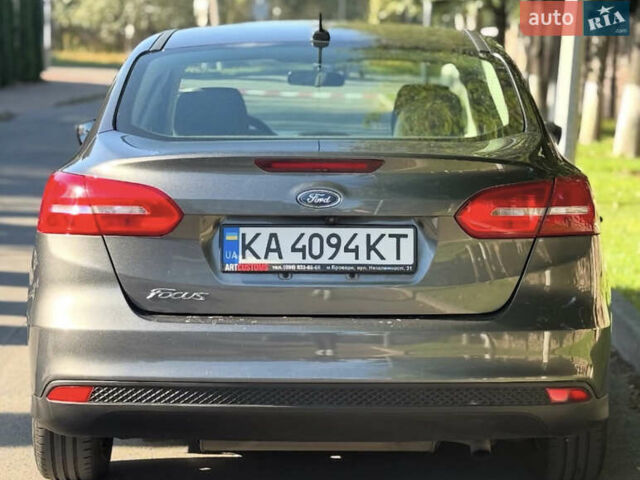 Серый Форд Фокус, объемом двигателя 2 л и пробегом 127 тыс. км за 7800 $, фото 13 на Automoto.ua
