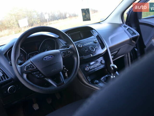 Сірий Форд Фокус, об'ємом двигуна 1 л та пробігом 125 тис. км за 6250 $, фото 49 на Automoto.ua