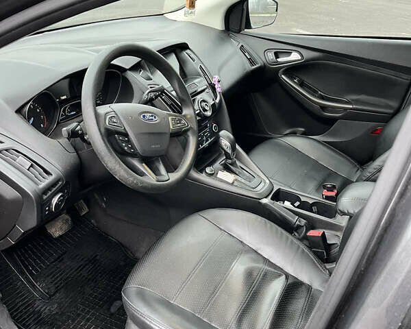 Серый Форд Фокус, объемом двигателя 2 л и пробегом 200 тыс. км за 8000 $, фото 8 на Automoto.ua