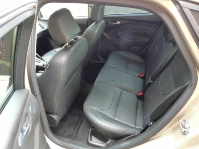 Серый Форд Фокус, объемом двигателя 2 л и пробегом 68 тыс. км за 7500 $, фото 9 на Automoto.ua