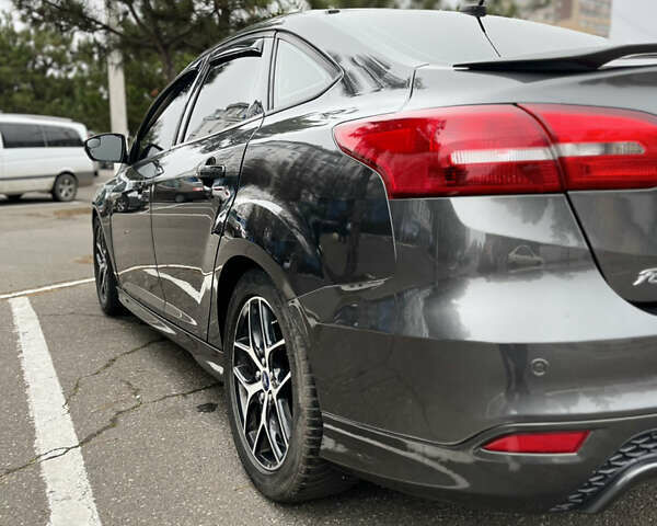 Серый Форд Фокус, объемом двигателя 2 л и пробегом 206 тыс. км за 11500 $, фото 7 на Automoto.ua