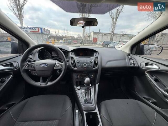 Серый Форд Фокус, объемом двигателя 1 л и пробегом 160 тыс. км за 7500 $, фото 15 на Automoto.ua