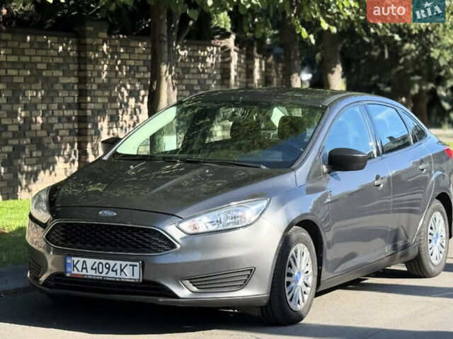 Серый Форд Фокус, объемом двигателя 2 л и пробегом 127 тыс. км за 7800 $, фото 4 на Automoto.ua