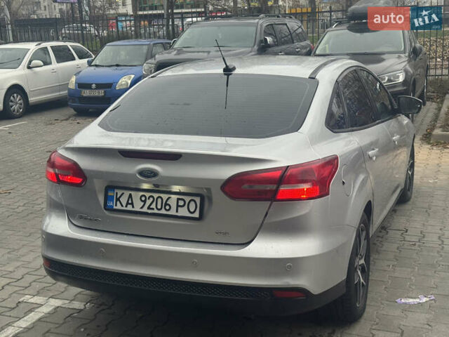 Серый Форд Фокус, объемом двигателя 2 л и пробегом 154 тыс. км за 7800 $, фото 7 на Automoto.ua